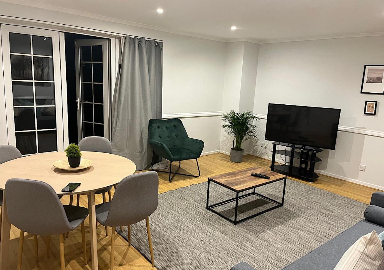Lovely 2 Bedroom Apartment With Parking Space London Luaran gambar