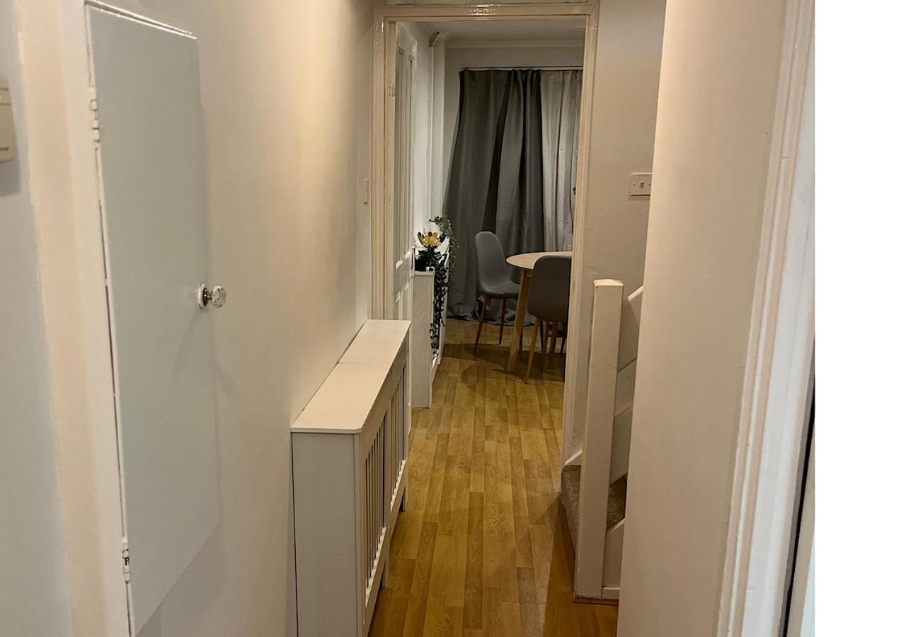 Lovely 2 Bedroom Apartment With Parking Space London Luaran gambar