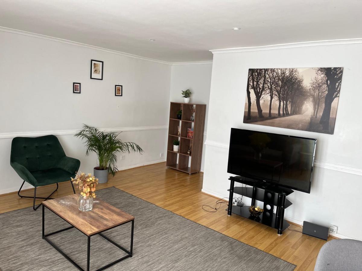 Lovely 2 Bedroom Apartment With Parking Space London Luaran gambar